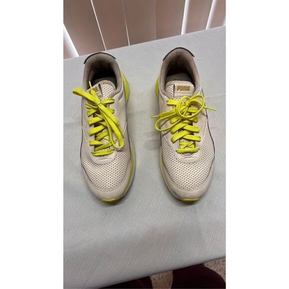 PUMA CRUISE RIDER LOW-TOP SNEAKERS WOMENS SIZE 9 - Picture 2 of 10